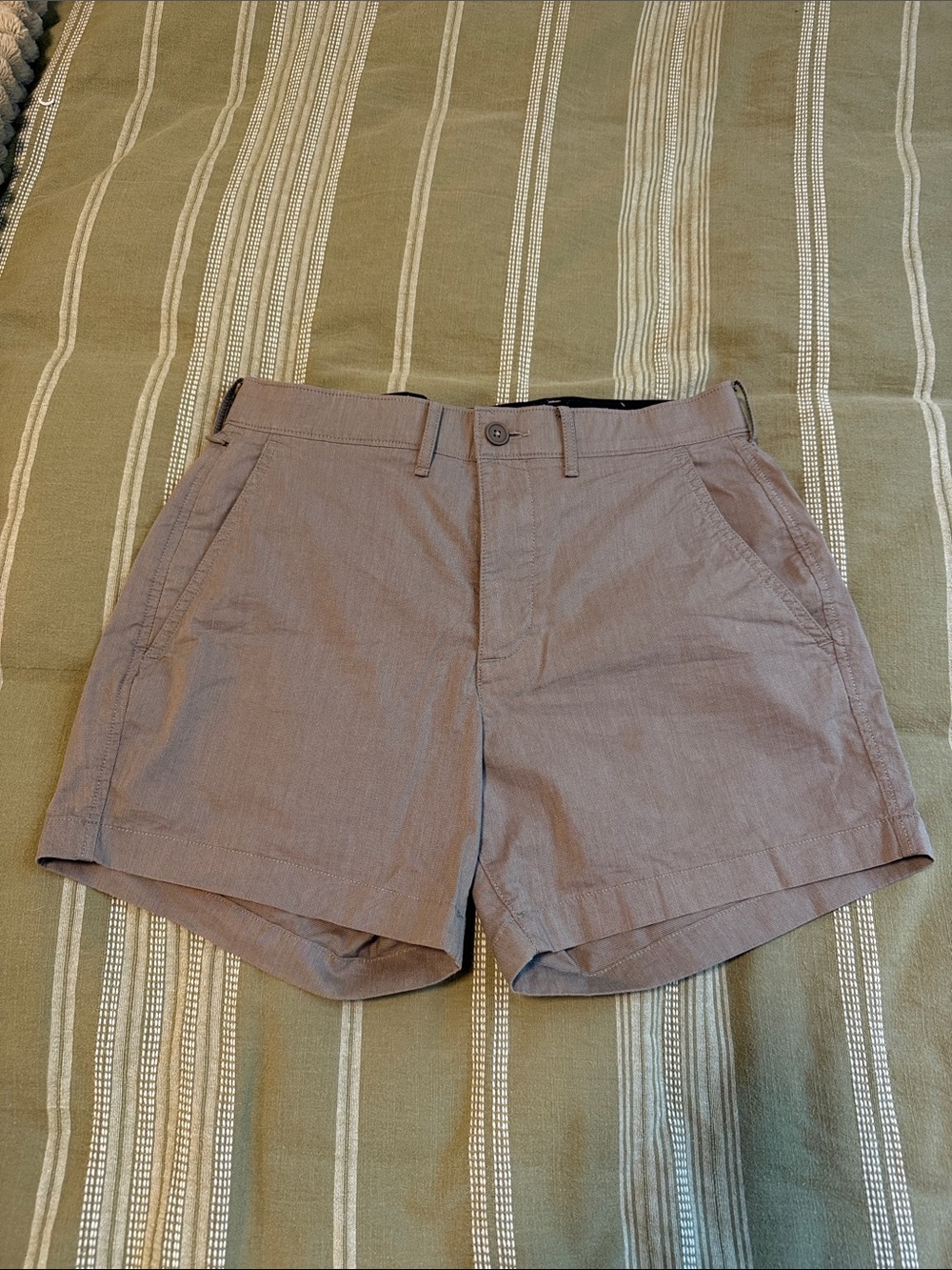 Abercrombie & Fitch Men's Taupe Flat-Front Shorts